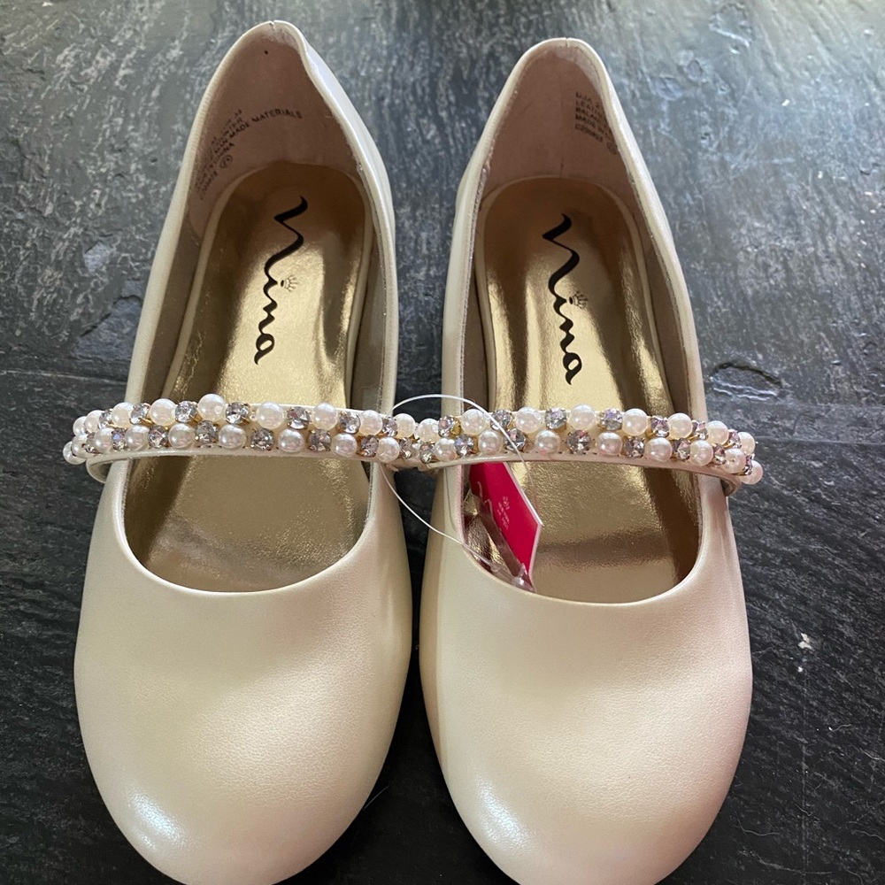 Nina girls bone white flats with pearls